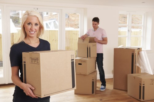 Efficient moving preparation inside a Kensington property