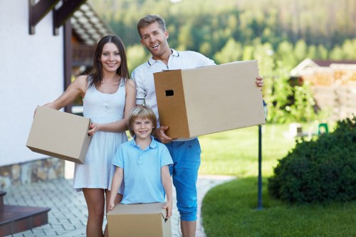 Local packing and unpacking support for Kensington residents and businesses