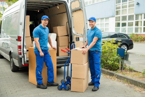 Screen-reader friendly web page structure for Kensington Man and Van