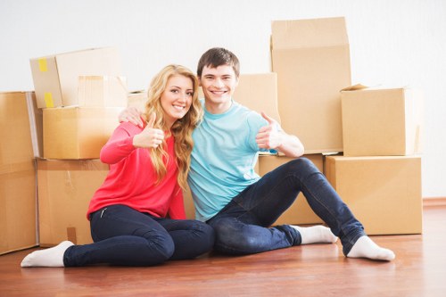 Reliable moving truck features for Kensington moves